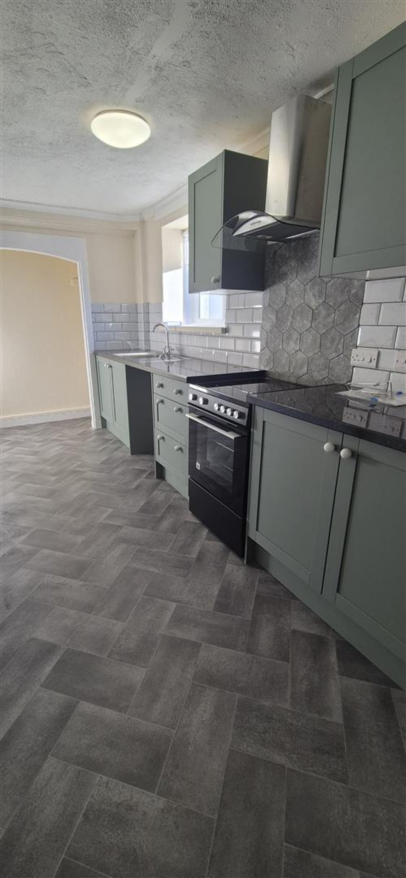 Images for 47 Hunter Drive, Irvine EAID:hoveparklettingsapi BID:1