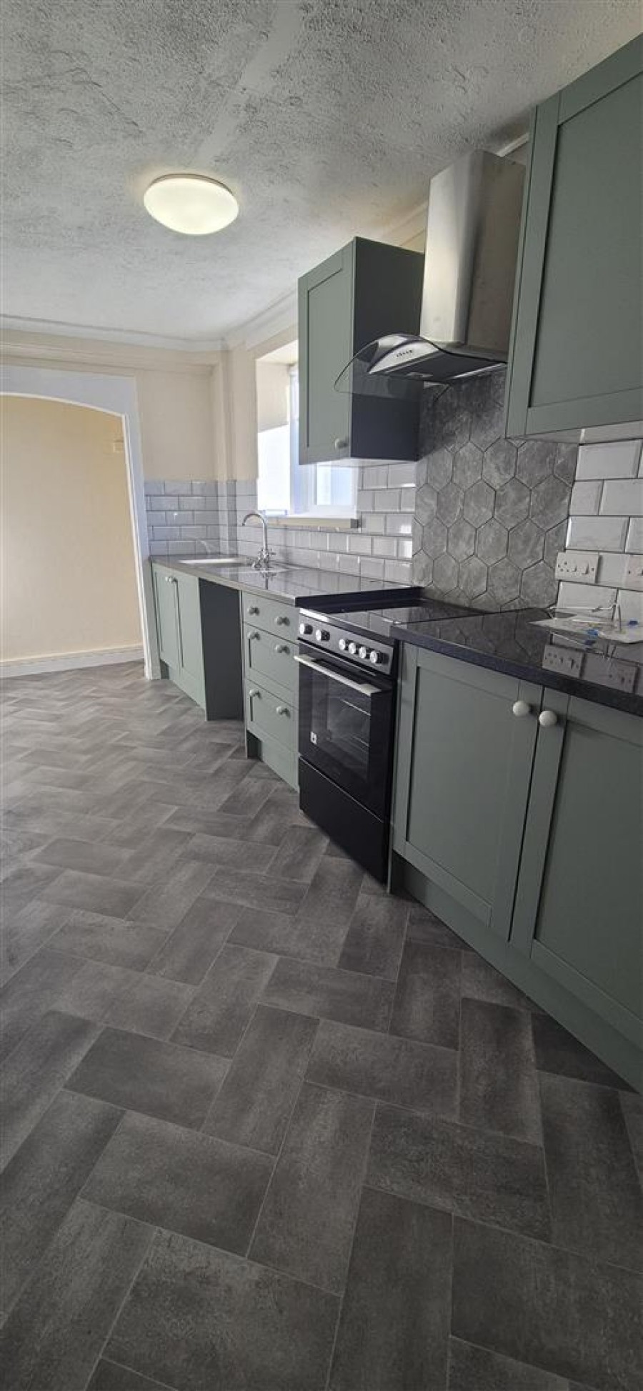 Images for 47 Hunter Drive, Irvine EAID:hoveparklettingsapi BID:1