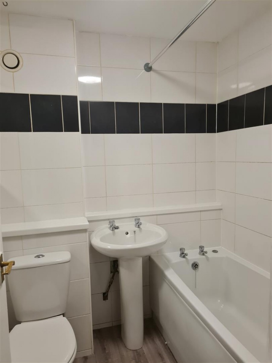 Images for 260 Main Street, Rutherglen EAID:hoveparklettingsapi BID:1